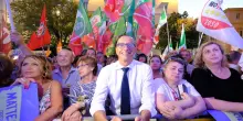 Ad Ancona la piazza di Ricci: “Da qui parte il cambiamento, mandiamo a casa la destra”