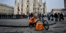Milano, il 44% dei giovani non riesce a risparmiare nemmeno il 5% dello stipendio. I laureati (fortunati) da 1500€ al mese