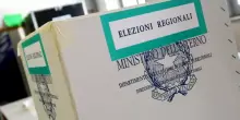Elezioni Regionali, i sondaggi premiano FdI. Asse Pd-M5S in calo