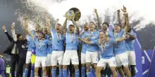 La festa del Napoli campione, i mille culure tinti d’azzurro: il quarto scudetto della città che non dorme mai