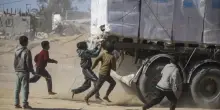 La balla globale sullo sterminio per carestia nella Striscia, in 19 mesi non c’è stato un morto per stenti a Gaza