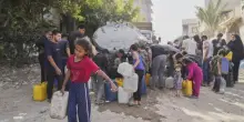 Vivere a Gaza: carestie, propaganda e verità negate. Il finto racconto del ‘blocco israeliano’ mentre Hamas controlla gli aiuti umanitari