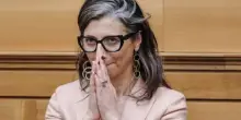 Francesca Albanese, lite Pd-M5s sulla cittadinanza onoraria. A Firenze allerta massima per il comizio di Meloni