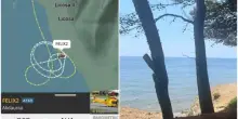 Rischia di annegare mentre fa il bagno con il nipote, 63enne salvato da vigile del fuoco a Punta Licosa