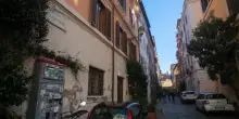 Roma in balìa della criminalità: i gruppi nei quartieri, il legame con i clan e la rete che attrae gli immigrati