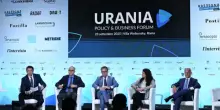 Innovazione digitale e infrastrutture, l’Italia tra crescita e rischi da governare: “IA come scissione atomo”