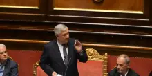 Tajani, accuse gravi e infamanti dal M5S in Parlamento: “È a libro paga di un governo straniero”. La deriva comunicativa