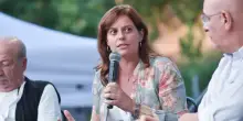 Immunità Ilaria Salis, una boccata d’ossigeno nel clima di anti-politica. La destra grida all’inciucio: è il festival dell’ipocrisia