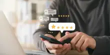 Recensioni online, il Parlamento allenta la presa: “Maggiori libertà agli utenti e vincoli alle imprese”
