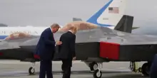 Guerra in Ucraina, falsa partenza per Budapest: la Ue stila il suo piano di pace (e prova a coccolare Trump)