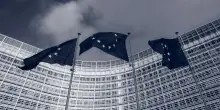 La guerra dei dazi presenta il conto. La BCE vede nero e lancia l’allarme: “Le prospettive di espansione dell’area euro si sono deteriorate”