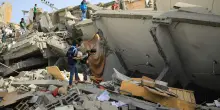 Nella Striscia di Gaza ennesima strage di civili in coda per ricevere gli aiuti umanitari: almeno 17 le vittime e 124 i feriti nei pressi del Corridoio di Netzarim