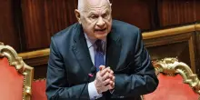 Caso Almasri, il centrodestra salva Nordio, Piantedosi e Mantovano. L’ex relatore Gianassi (Pd): “Un salvacondotto per garantire l’impunità”