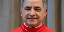 Becciu rinuncia al Conclave, tra deferenza e strategia