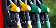 Accise sui carburanti, cosa cambia e quali saranno ora i prezzi di un pieno per benzina e diesel