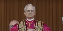 Pace disarmata e disarmante: è Leone XIV il nuovo Papa nel solco di Francesco
