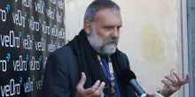 Siria, svolta choc sul caso della sparizione di padre Dall’Oglio: dopo tredici anni dal rapimento, trovato un cadavere in abiti religiosi all’interno di una fossa comune