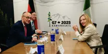 Dazi: l’Ue pronta ad accettare il 10% su tutti i prodotti. Merz ottimista sull’accordo. Intanto Trump apre al Canada