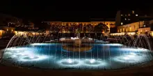 Milano, il caso dell’ex piscina Caimi: prezzi troppo alti per ceto medio e redditi bassi. Ma i clienti più ricchi non bastano a far quadrare i conti
