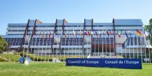La Corte Ue dei diritti umani contro il governo Meloni: vuole reinterpretare la Convenzione