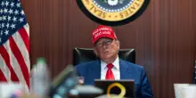 Ucraina, Trump pronto al passo indietro nei negoziati. E spiega perché Kiev non può vincere la guerra