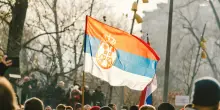 Serbia, nuove proteste studentesche paralizzano il Paese: blocchi stradali e presidi in diverse città