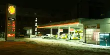 Accise più alte per il diesel, arriva una nuova stangata sui carburanti: quanto costerà in più un pieno