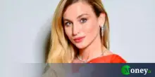 Chi è e quanto guadagna Beatrice Venezi, direttore d'orchestra contestata alla Fenice