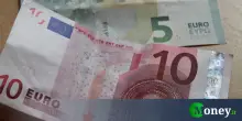 Una particolare banconota da 5 euro ne vale 5.000. Controlla se ne hai una nel portafogli