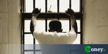 Perché ci sentiamo più esposti alla criminalità in un'epoca in cui la violenza sta diminuendo?