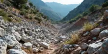 Demolizione controllata a Taormina: sicurezza e progresso infrastrutturale