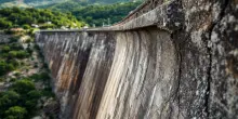 La diga sul Mèlito: un progetto mai realizzato e milioni sprecati
