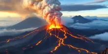 Attività eruttiva in corso sull’Etna: esplosioni e colate laviche