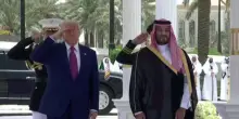 Trump e e il principe saudita, cerimonia di benvenuto al palazzo reale