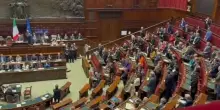 Conte chiede in aula protesta silenziosa per Gaza, Fdi: sciacallo