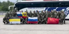 Maxi scambio di prigionieri, i soldati russi arrivano in Bielorussia