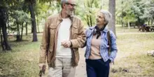 Anziani, indagine su over 65: la metà teme declino cognitivo e difficoltà motorie