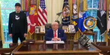 Musk lascia l’amministrazione Trump (con un occhio nero)