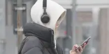 Telefonata muta, una nuova truffa: come riconoscerla e difendersi