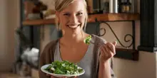 Reset di primavera: alimenti e abitudini detox per iniziare bene l’estate