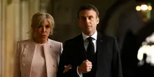 Macron, schiaffo da Brigitte sull’aereo presidenziale? Il video choc