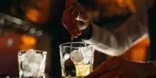 Caldo: ghiaccio e rischio salute, le regole per bar, ristoranti, pub e discoteche