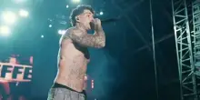 Tony Effe, il live al Kozel Carroponte a Milano apre il Summer Tour