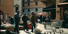Oltre il 23% dei lavoratori italiani vive in povertà secondo il rapporto Caritas del 2025