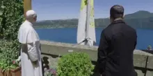 Papa Leone riceve Zelensky a Castel Gandolfo: “Come vanno le cose?”