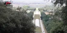 Reggia Caserta, danneggia vasca borbonica per rubare acqua