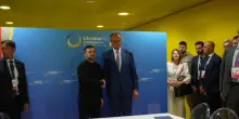 Zelensky incontra il cancelliere tedesco Merz a Roma e lo ringrazia