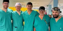 Chirurgia, a Padova protesi di astragalo in titanio su misura alle caviglie