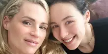 Michelle Hunziker e Aurora Ramazzotti in vacanza: la foto che scatena i commenti