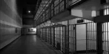 Prato, detenuto trovato morto nella propria cella di isolamento: disposta l’autopsia